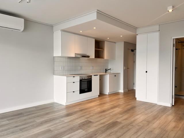 To Let 2 Bedroom Property for Rent in Sea Point Western Cape